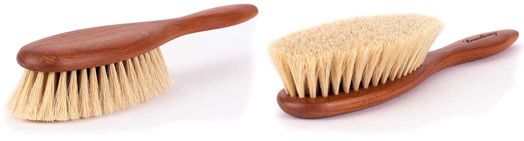 Basselburg Clothes brush with soft horse hair